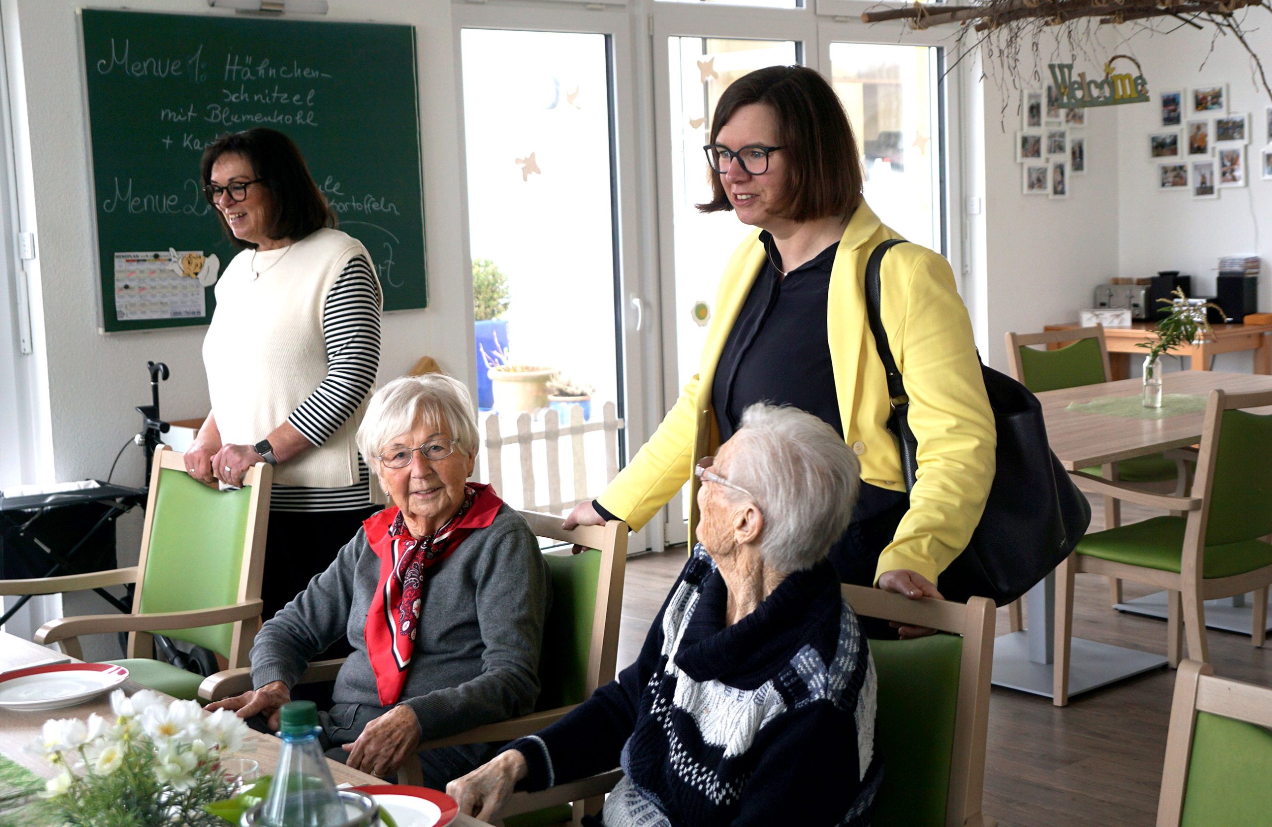 Manuela Strube besucht die AMP Tagespflege